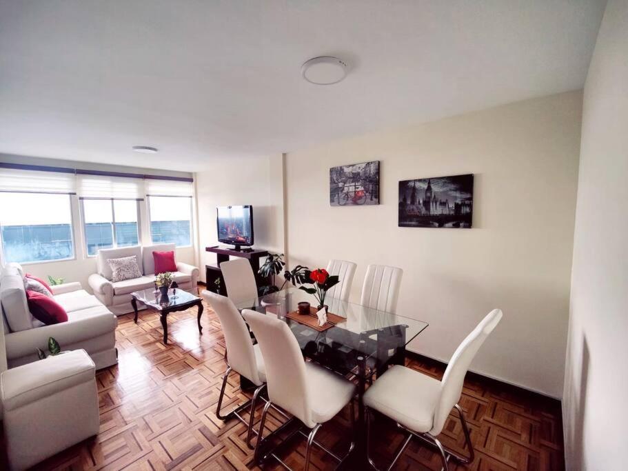 Comodo, Amplio Y Centrico Apartamento En Sopocachi La Paz Exterior foto